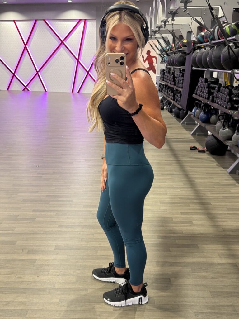 Kim Dolan Leto taking a gym selfie and sharing how someone made a comment that she discusses on her podcast, Living God's Way